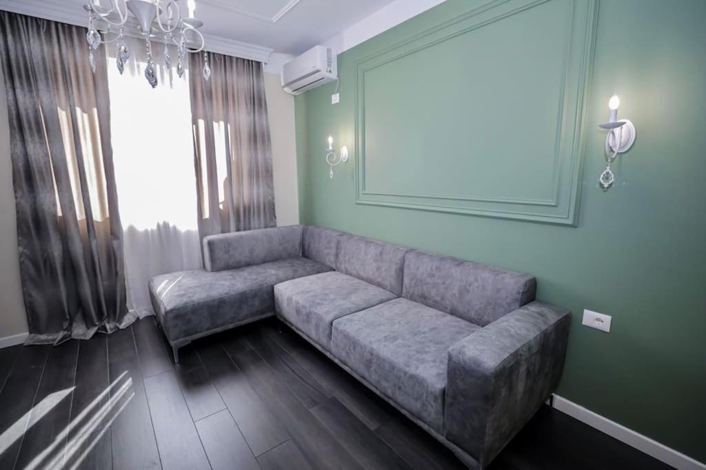 Miku - Impressive 1 Bedroom Downtown *